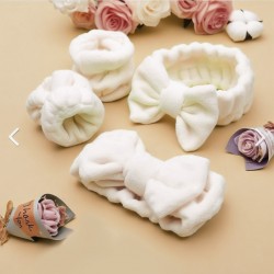 Extra Soft Bow Spa Care Set...